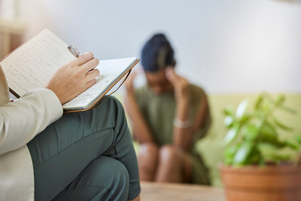 Apesar do estigma ainda presente, a psicoterapia não é "só para quem está em crise". Ela é um processo de autoconhecimento, cuidado e transformação emocional.